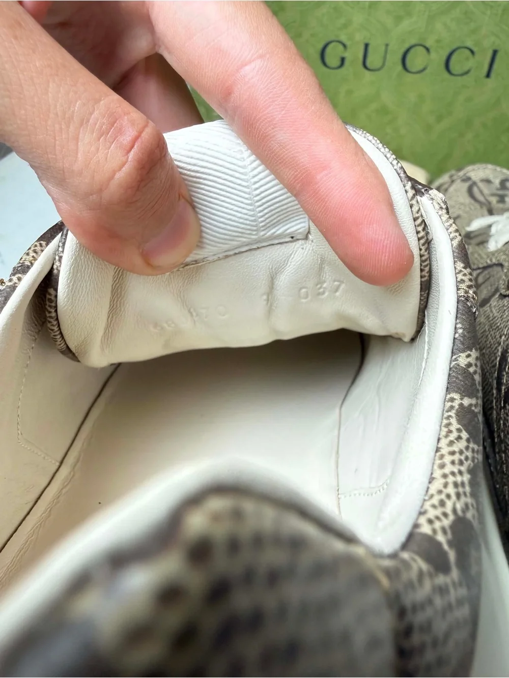 Gucci GG  Rhyton 100 Beige Monogram Sneaker  Men’s Sz 9 G /US 10 with box